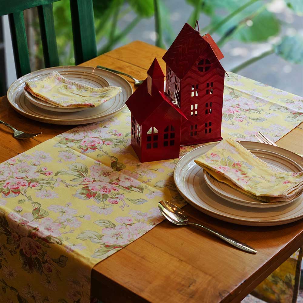 Apple Blossom - Yellow - Table Runner